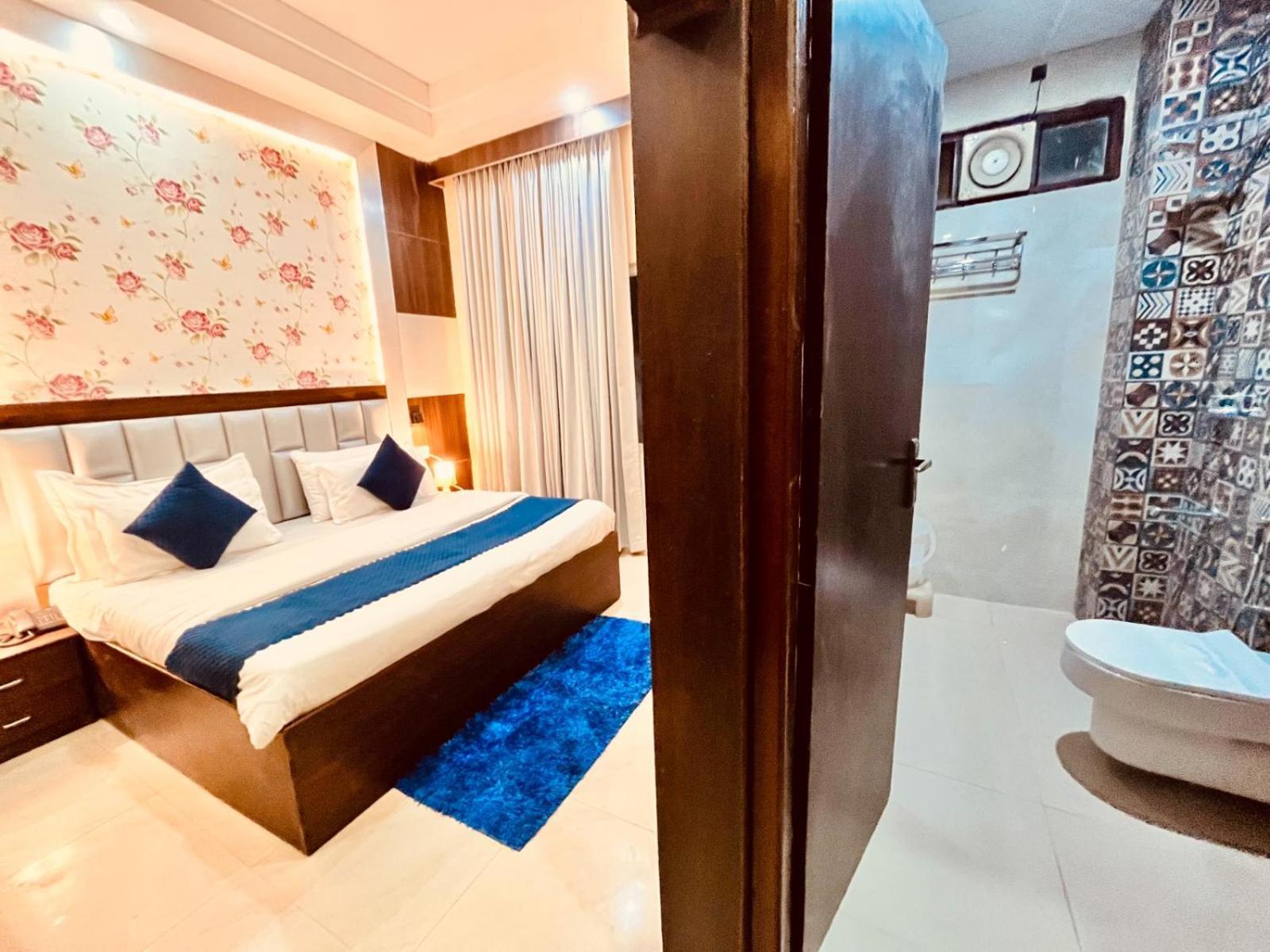 The Ramawati - A Luxury Hotel & Resort, הרידוואר מראה חיצוני תמונה